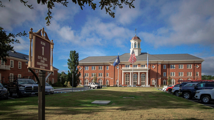 Virginia Beach City Hall from street