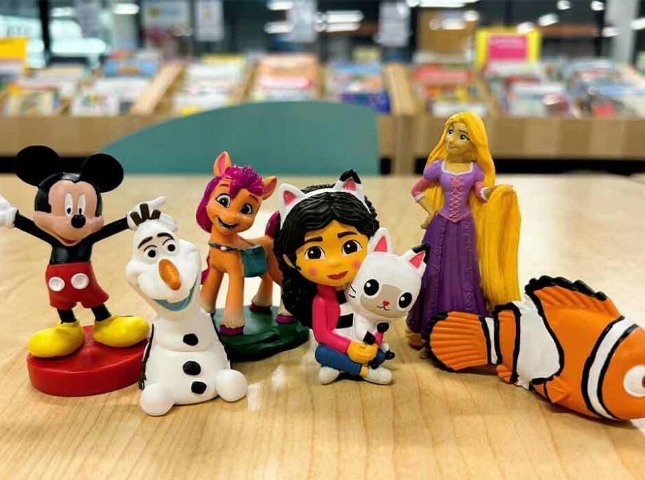 A group of Tonie figurines slider