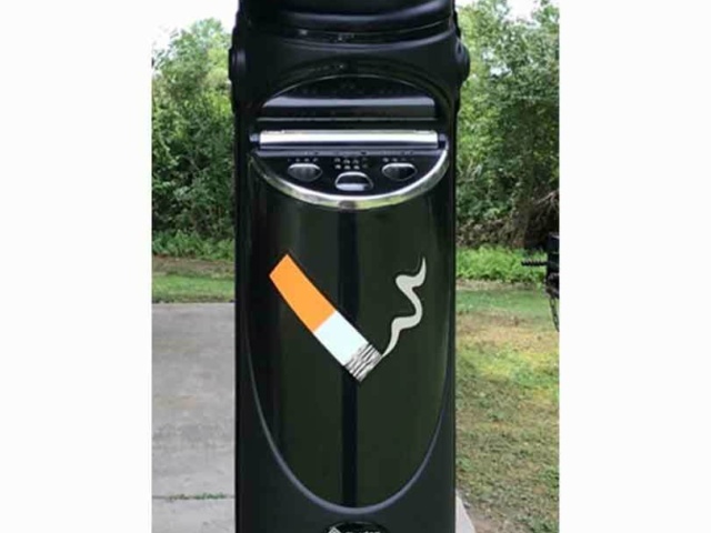 Cigaratte butts trashcan