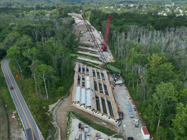 Photo 3 New roadway bridge construction