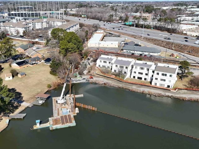 Figure 3 Sheet Pile installation