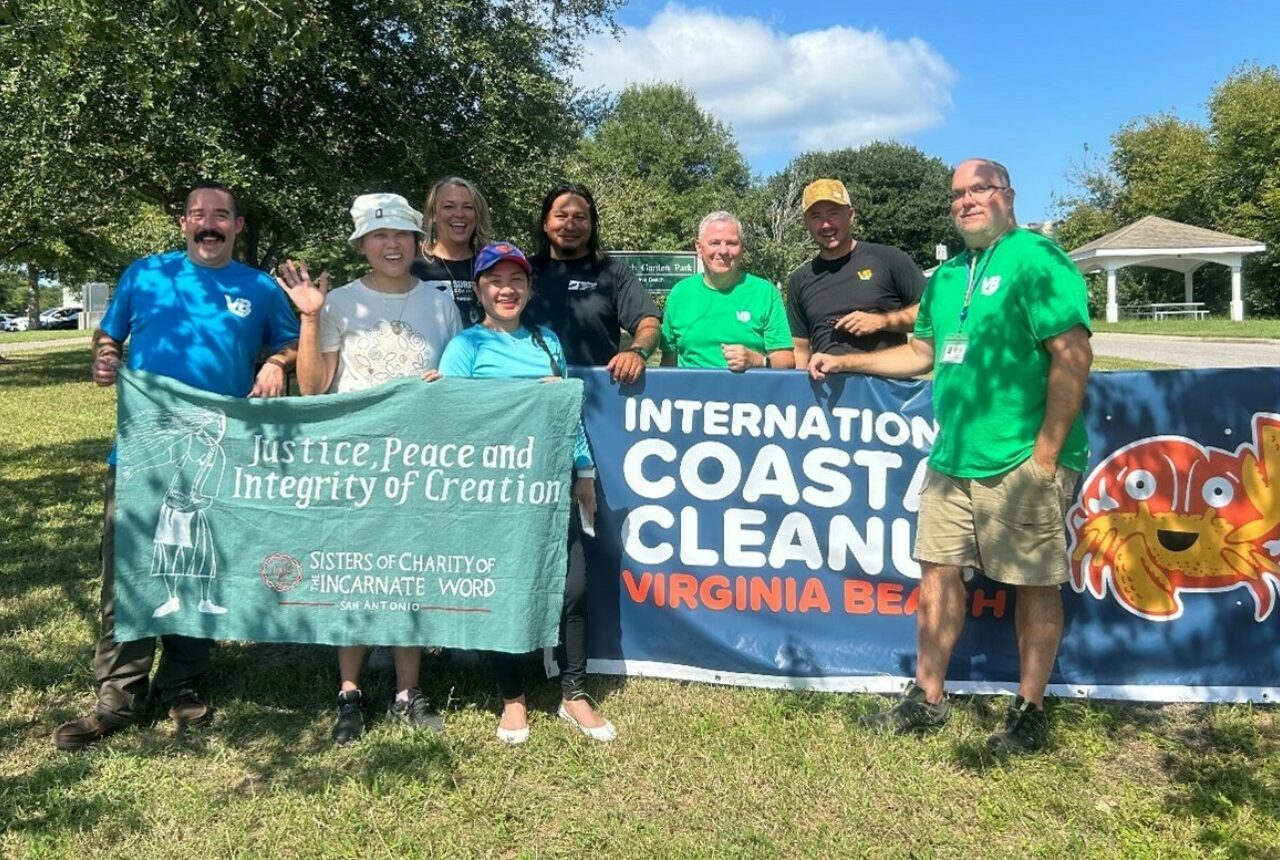 International Coastal Cleanup pic
